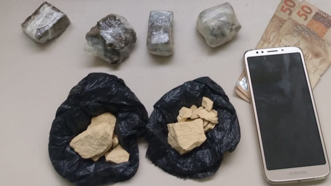 Homem é preso por tráfico de drogas no bairro do Carmo, em Barbacena