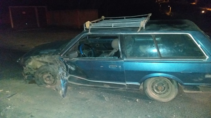 Idoso fica ferido em colisão entre carro e bitrem em São João Del-Rei