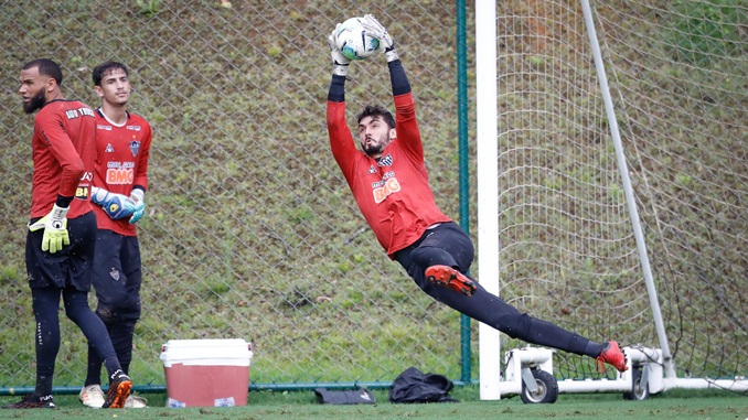 Rafael retorna aos treinos e Atlético zera casos de Covid-19 no elenco principal