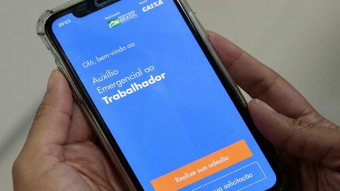 Mais de 7 milhões de beneficiários do auxílio emergencial receberam o dinheiro indevidamente, aponta TCU