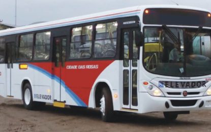 Usuários do transporte público de Barbacena reclamam que estão sendo deixados nos pontos