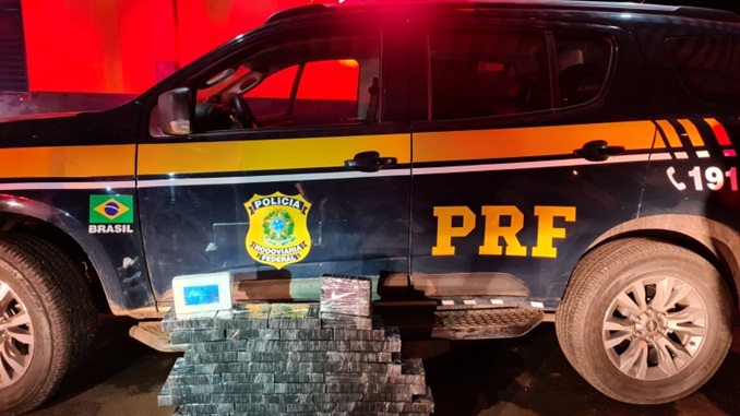 PRF detém homem transportando cocaína enquanto viajava com o filho, em Patos de Minas (MG)