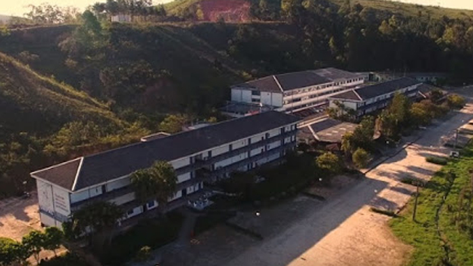 UNIPAC de Barbacena exibe missa online através da TV Objetiva Barbacena em ação de graças