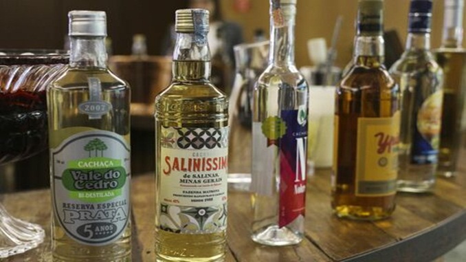 Instituto SENAI de Tecnologia em Química é credenciado para analisar qualidade da cachaça produzida em MG