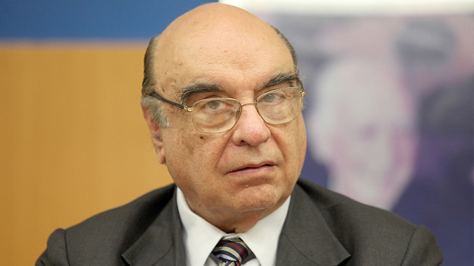 LUTO: Barbacena se despede de Bonifácio Andrada