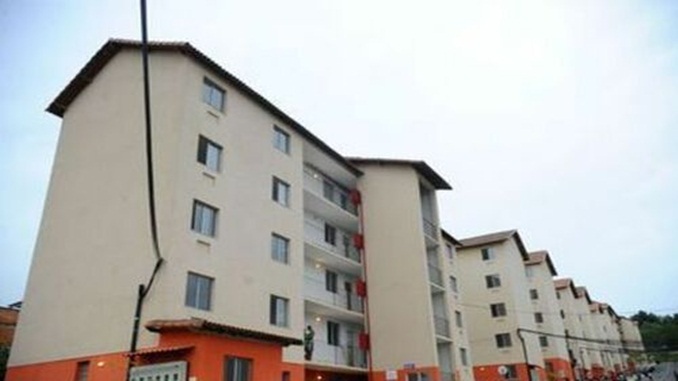 Bolsonaro sanciona lei que institui programa Casa Verde e Amarela