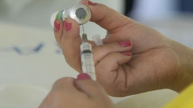 Covid-19: denúncias de fraude em campanhas de vacinação podem levar responsáveis para cadeia