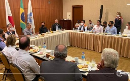 Governador Romeu Zema visita Barbacena e realiza entrega de materiais para vacinação