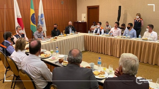 Governador Romeu Zema visita Barbacena e realiza entrega de materiais para vacinação