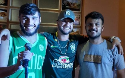 GRUPO DE COMÉDIA DE BARBACENA INAUGURA A SEXTA DO STANDUP