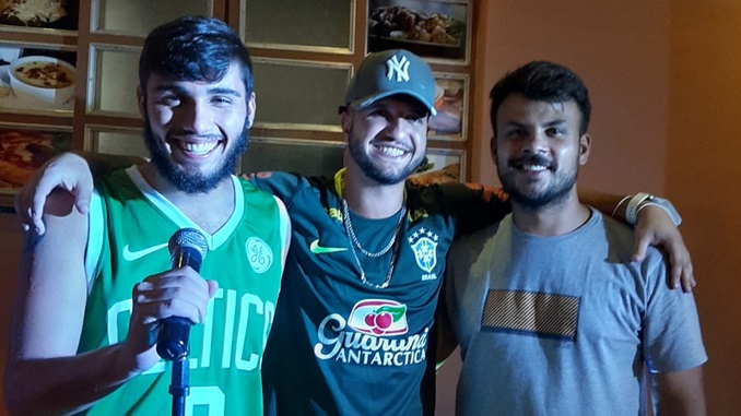 GRUPO DE COMÉDIA DE BARBACENA INAUGURA A SEXTA DO STANDUP