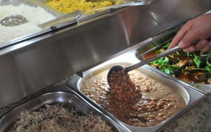 Com isolamento social, famílias sentem impacto de alta dos alimentos