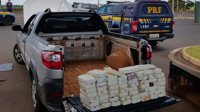 PRF apreende drogas avaliadas em mais de R$ 7 milhões na BR-050 em Uberaba; Veja o vídeo