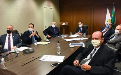 TJMG: Presidente recebe painéis estratégicos e estatísticos