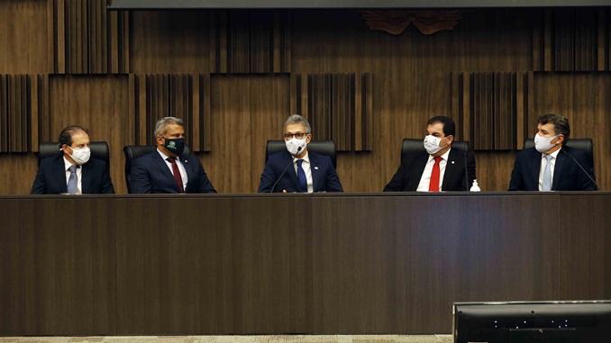 Romeu Zema lança plano para retomada de obras paralisadas no Estado