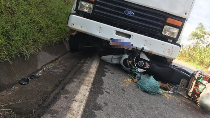 Casal fica gravemente ferido em acidente, próximo a Cristiano Otoni