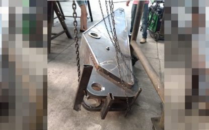 Homem fica gravemente ferido ao ser atingido por braço de retroescavadeira, em Antônio Carlos