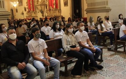 Paróquia da Piedade celebra Sacramento da Crisma