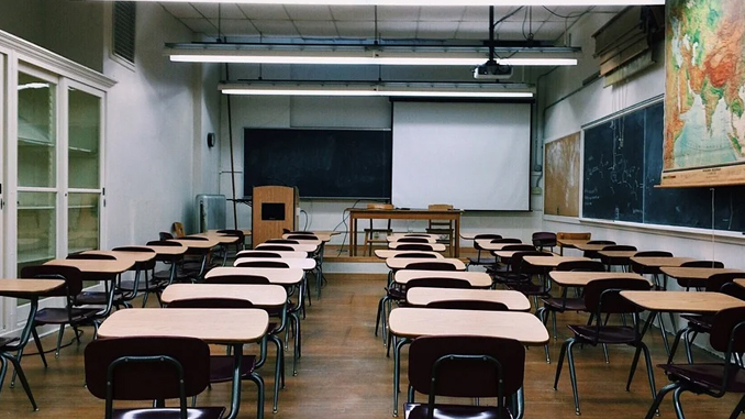 Rede estadual de ensino em Barbacena adere à greve sanitária