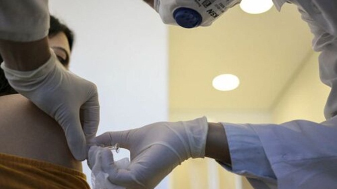 Mais de 1,7 mil municípios tem interesse em aderir ao consórcio para compra de vacinas contra a Covid-19