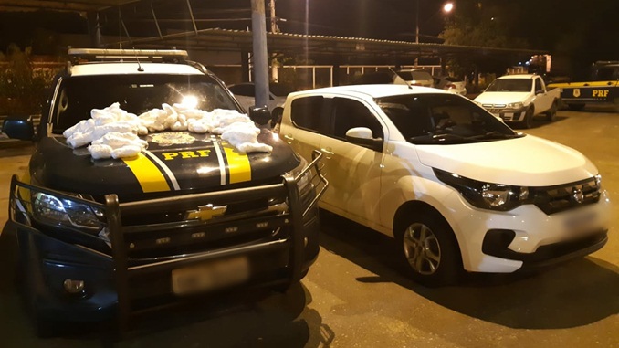 PRF apreende drogas avaliadas em R$ 1,3 milhão na BR-116