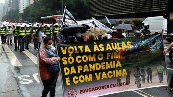 Especialistas debatem retorno de aulas presenciais em audiência na Câmara