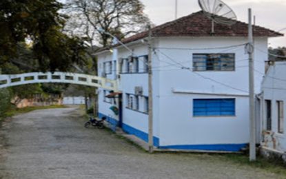 Mais de 90 servidores vacinados da SRS de Barbacena serão investigados pela CPI do Fura-Fila