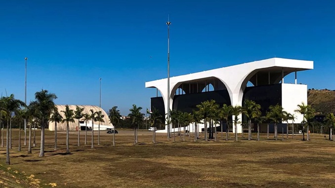 Canal esclarece dúvidas sobre atividades essenciais que podem funcionar na onda roxa