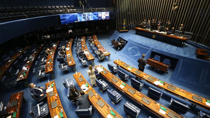 Senado aprova PEC do novo auxílio emergencial