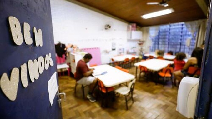 Câmara aprova diretrizes para retomada das aulas presenciais