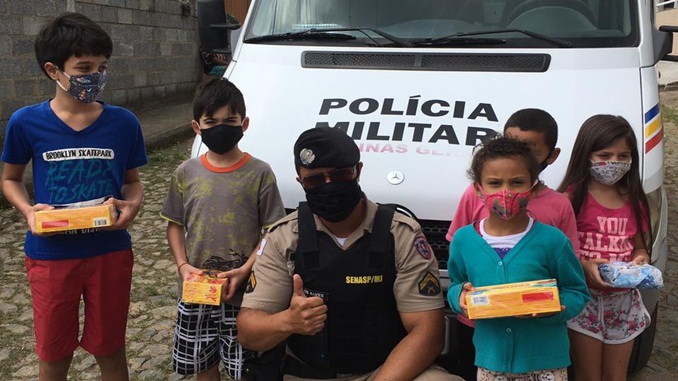 Polícia Militar realiza Páscoa Solidária em Barbacena