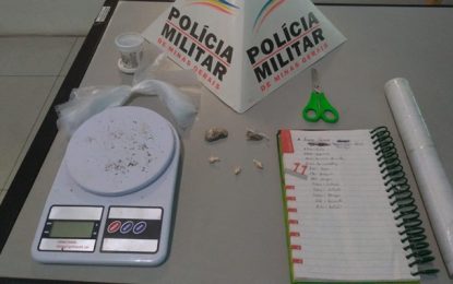 Casal é preso suspeito de tráfico de drogas no Bairro Nova Cidade, em Barbacena