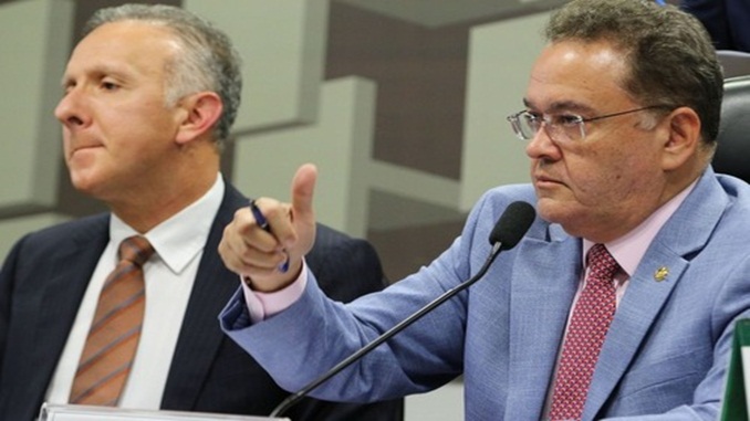 Reforma Tributária não tem data para voltar ser discutida no Congresso; Minas Gerais arrecada mais de 14 bi em ICMS, este ano