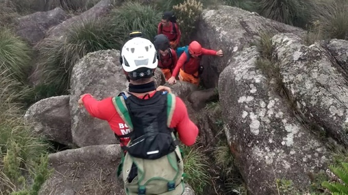 Após ficarem perdidos em trilha, homens são resgatados em Itajubá