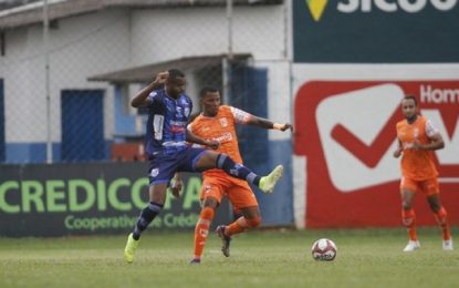 URT bate Coimbra e segue com 100% de aproveitamento no Zama Maciel