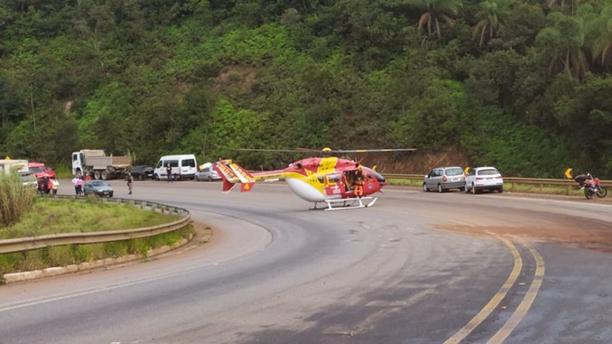 Colisão entre carreta e caminhão na MGC-383, próximo a Jeceaba