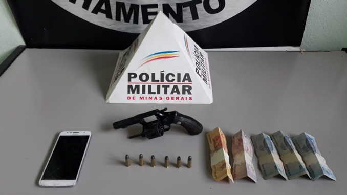 Suspeito de participação em crimes violentos é abordado com revólver no Bairro JK, em Conselheiro Lafaiete