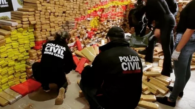 Operação conjunta das polícias Civil e Rodoviária Federal apreende mais de três toneladas de drogas em JF