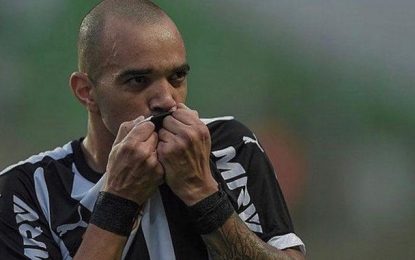 Pelas redes sociais, Diego Tardelli se despede do Atlético Mineiro