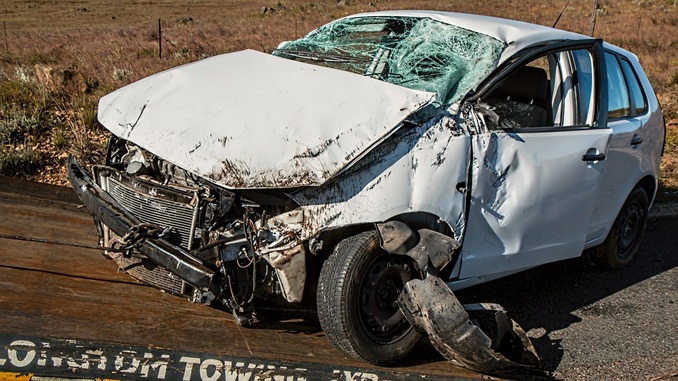 Acidente na MG-230 em Serra do Salitre deixa adolescente morta