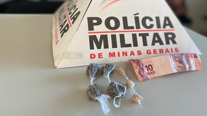 Menor é apreendido por tráfico de drogas, em Barbacena