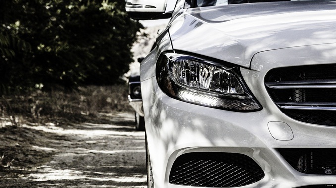 Jovem é preso em Teófilo Otoni por roubo de carro esportivo