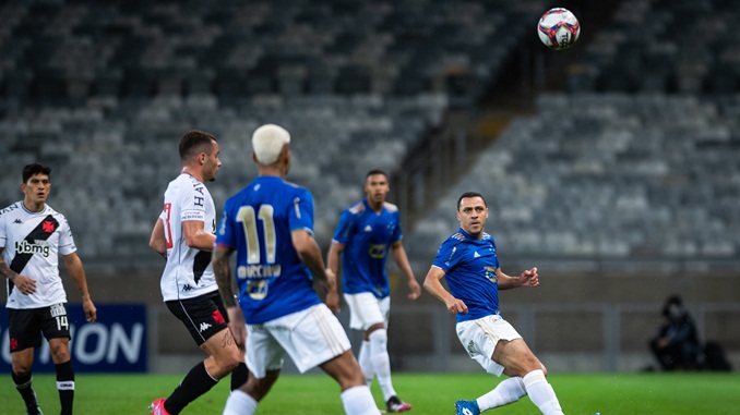 Cruzeiro vence Vasco pela Série B do Campeonato Brasileiro