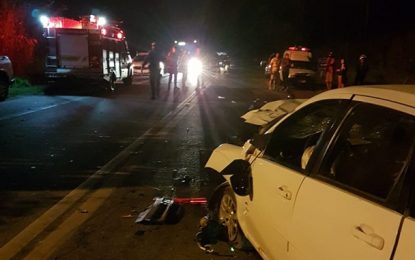 Acidente com três motos na BR-265 deixa vítimas fatais