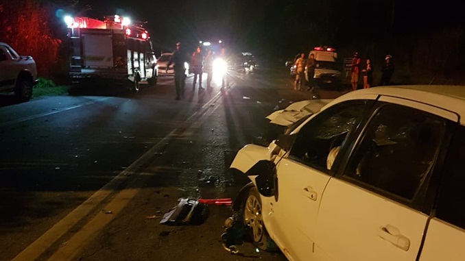 Acidente com três motos na BR-265 deixa vítimas fatais