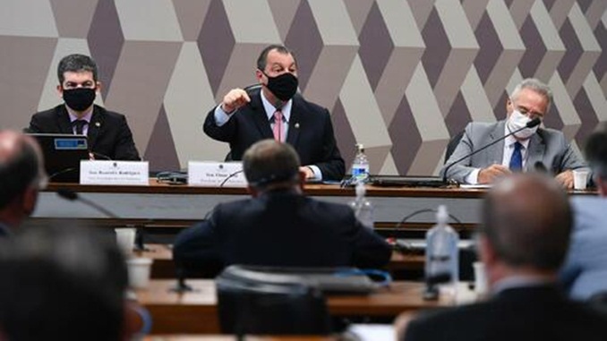 Conselho de Medicina repudia tratamento de médicos que depuseram na CPI da pandemia