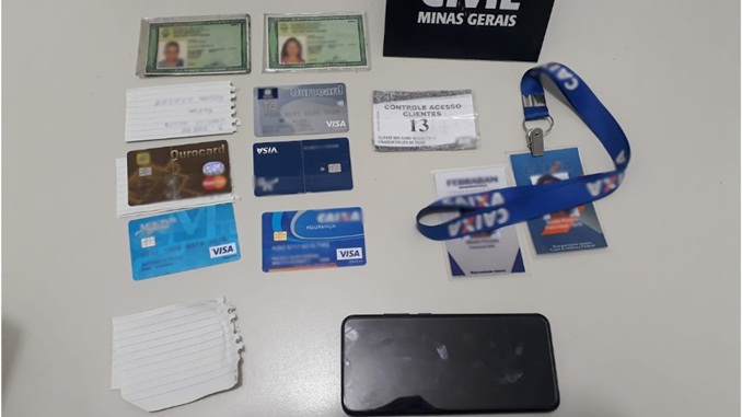 Polícia Civil prende em flagrante suspeita de estelionato em Barbacena