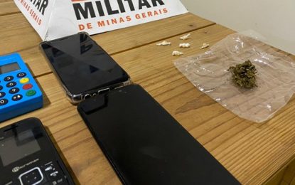 Jovem é preso por tráfico de drogas no Bairro Nova Cidade, em Barbacena