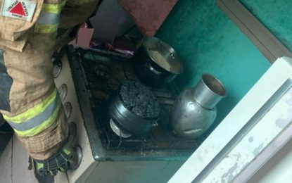 Superaquecimento de panela provoca princípio de incêndio