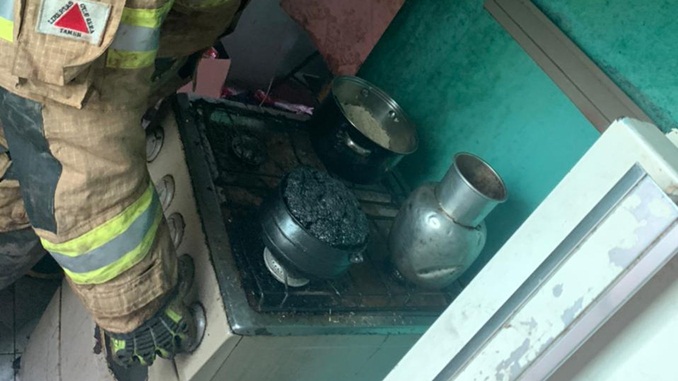 Superaquecimento de panela provoca princípio de incêndio